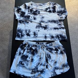 Shorts and tee set